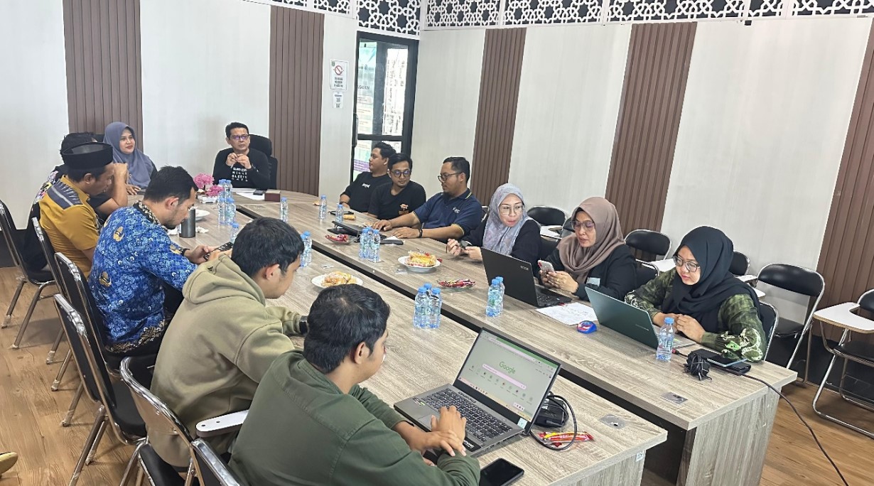Rapat Tim Pengelola Pusat Data